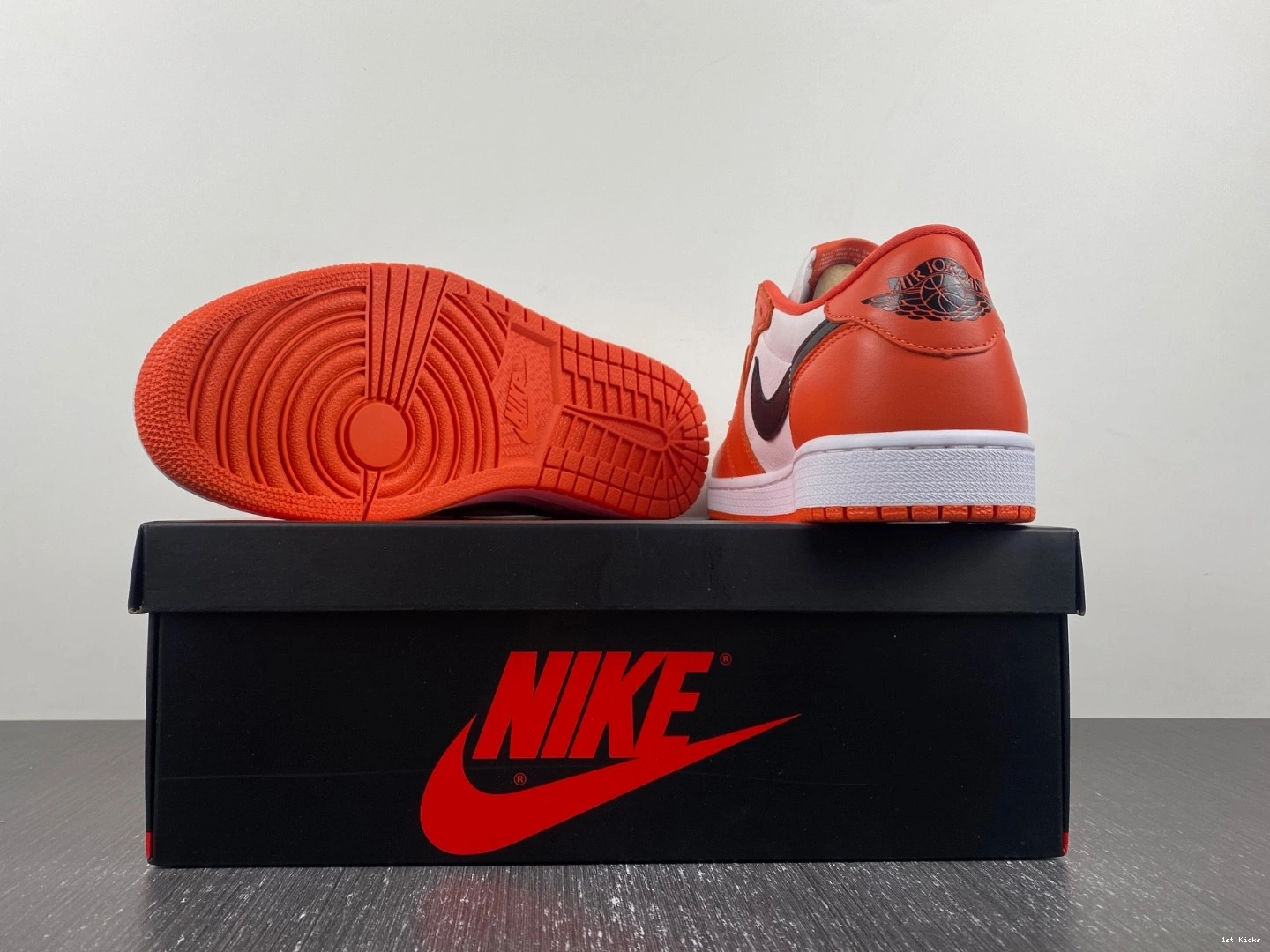 1 Jordan Low CZ0790-801 Men's Starfish - 0129